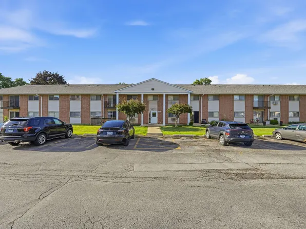 685 E Fullerton Ave APT 101, Glendale Heights, IL 60139