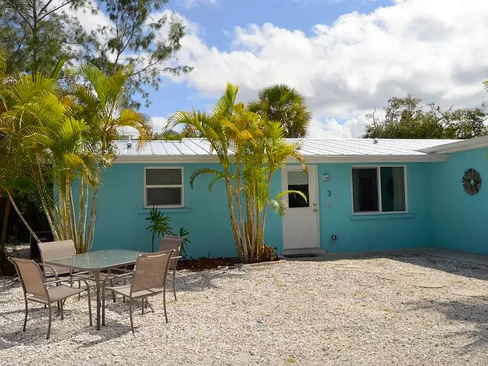 2nd image of 6515 Sabal Dr #1