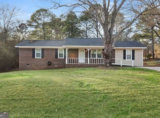 11 Lakemont Dr SE, Silver Creek, GA 30173