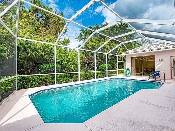2nd image of 8978 Huntington Pointe Dr