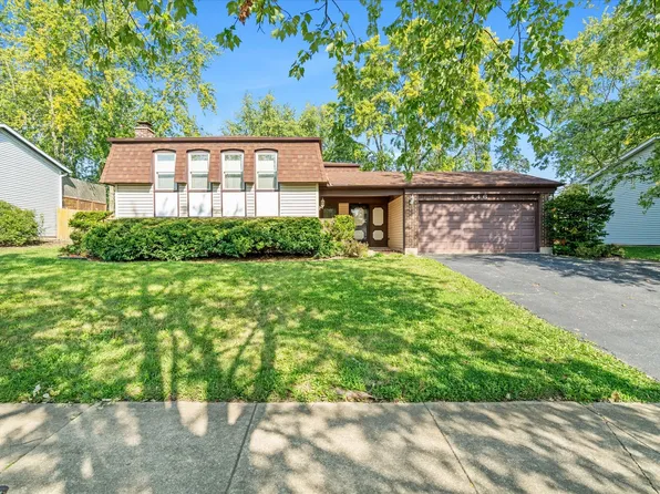 446 Rockhurst Rd, Bolingbrook, IL 60440