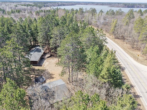 3rd image of 15169 Stocking Lake Rd