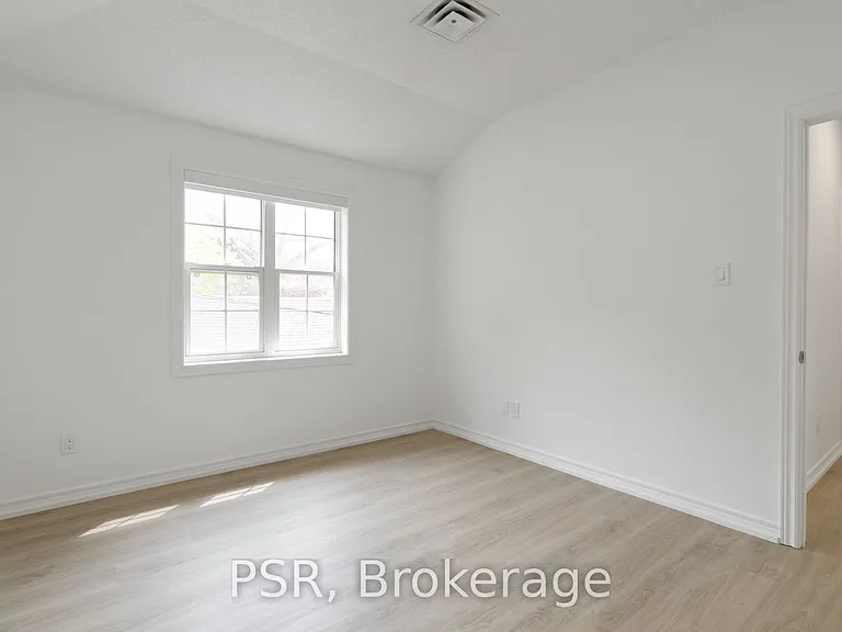 1355 Bayview Ave #CH3 — Photo 14
