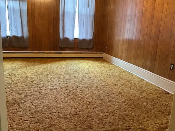 704 Main St #308, Rockwood, PA 15557