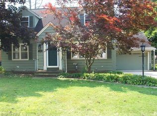 249 Elmwood Dr, Berea, OH 44017