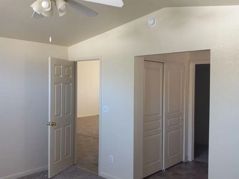 546 Rawe Peak Dr — Photo 9