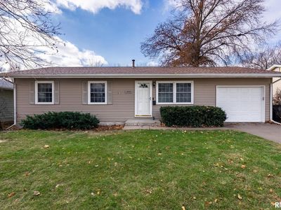 3432 College Ave, Davenport, IA, 52807