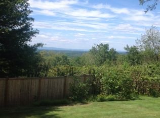 50 Pondview Dr, Hampden, MA 01036