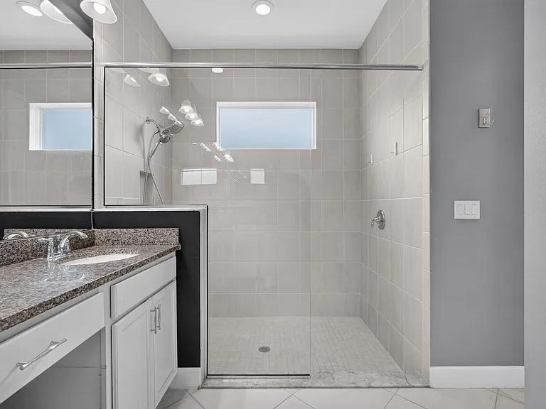16293 Melogold Dr — Photo 48