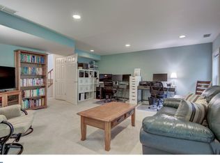 87 Bunker Hill Ct, Chesterbrook, PA 19087