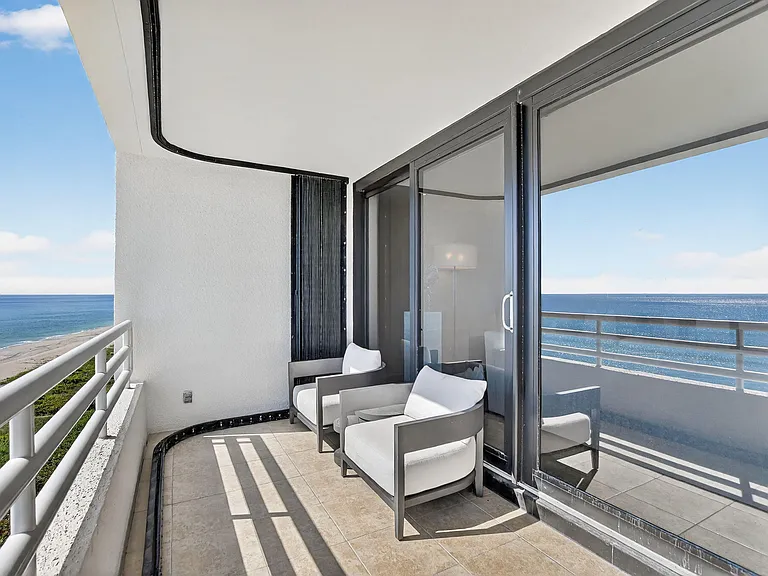 1500 S Ocean Blvd #704 — Photo 41