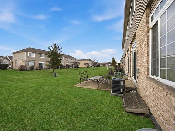 3rd image of 18510 Bellagio Cir #18510
