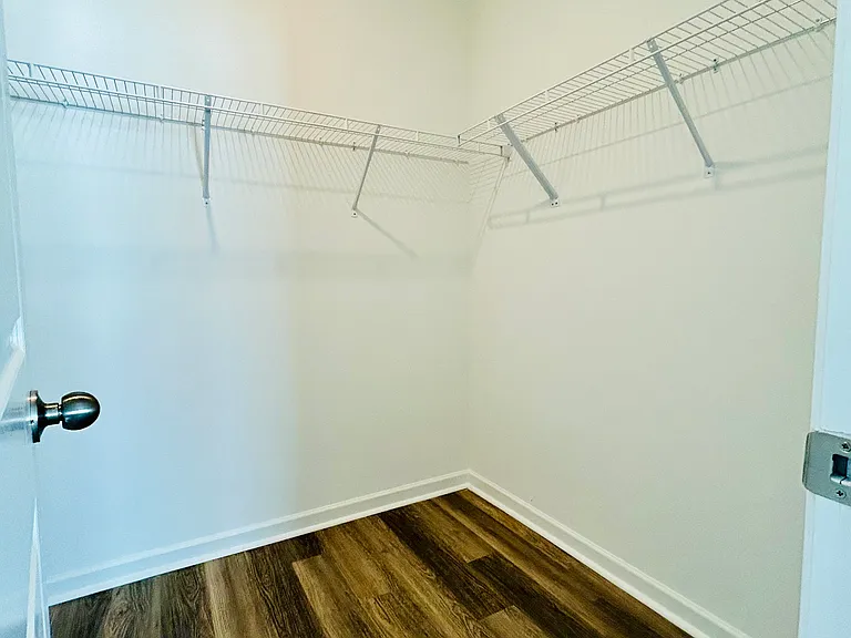 7121 Fisk Dr NE — Photo 15
