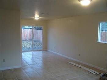 5th image of 871 Beardsley Dr