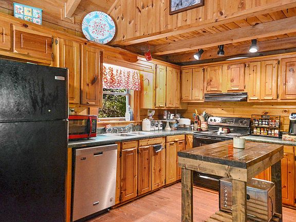 5th image of 46 Forestry Hills Ct