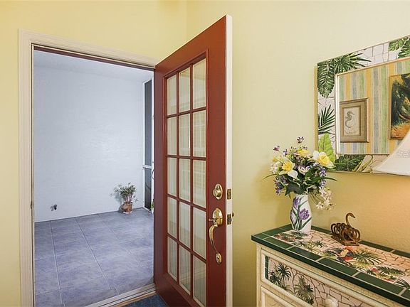 Home For Sale In PELICAN POINTE GOLF COUNTRY CLUB UNIT 8