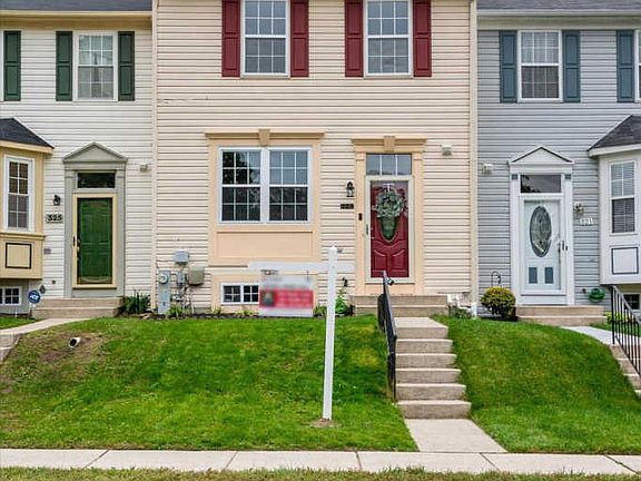 3rd image of 323 Hickory Nut Ct