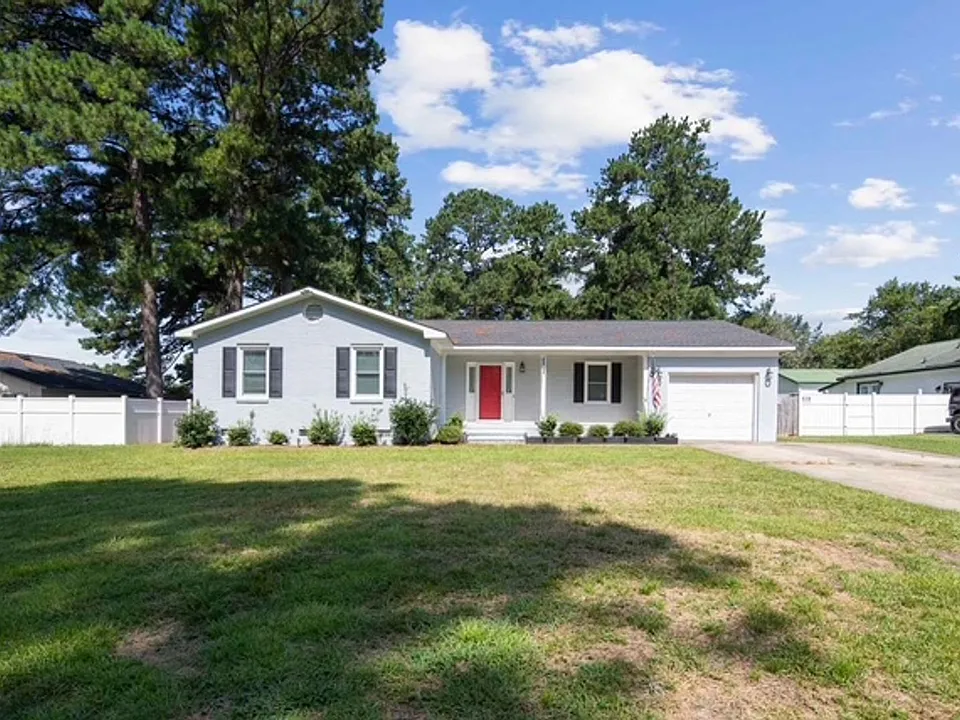 2142 Baywater Dr