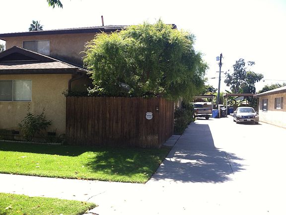 2nd image of 4245 La Salle Ave #1