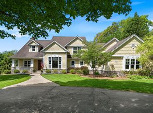 2405 Orchid Ct SE, Ada, MI 49301