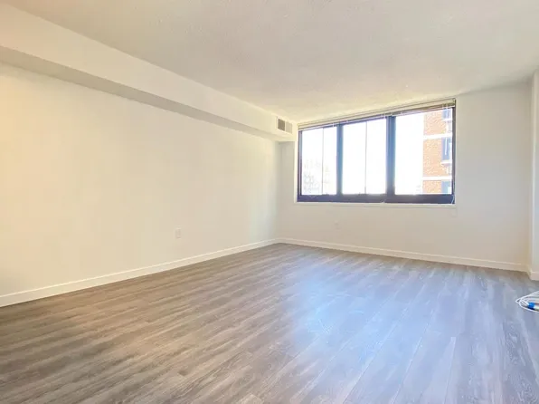 1420 Locust St APT 12H, Philadelphia, PA 19102