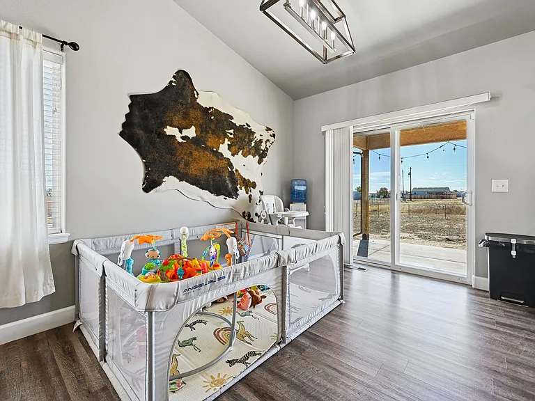 1140 E Dove Creek Dr — Photo 9