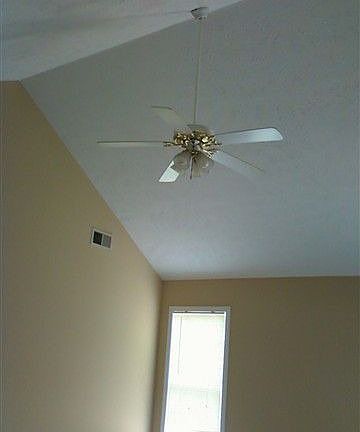 2nd image of 242 Bent Oaks Dr