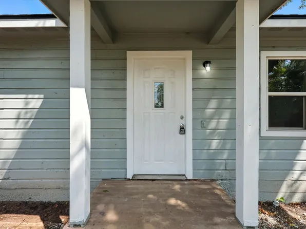 204 W Boyd St, Bonham, TX 75418