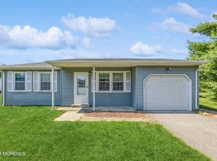 3 Cranston Ct, Manchester Township, NJ 08759