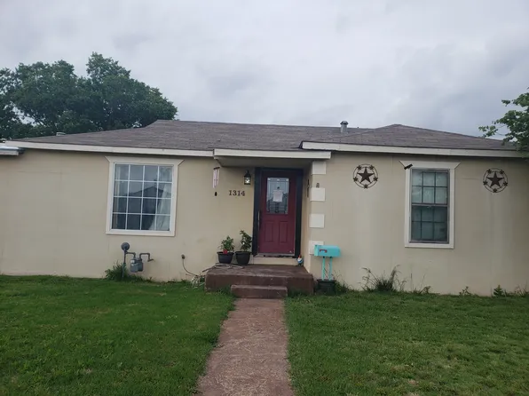 1314 Potter St, Borger, TX 79007