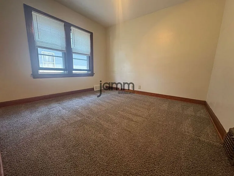 4347 W 49th St #UPPER — Photo 7