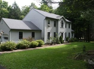 42 Colonial Ridge Dr, Gaylordsville, CT 06755