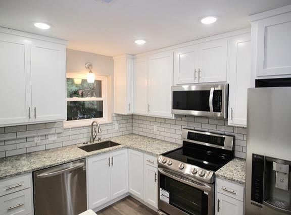 2nd image of 637 Battery Pl APT 06