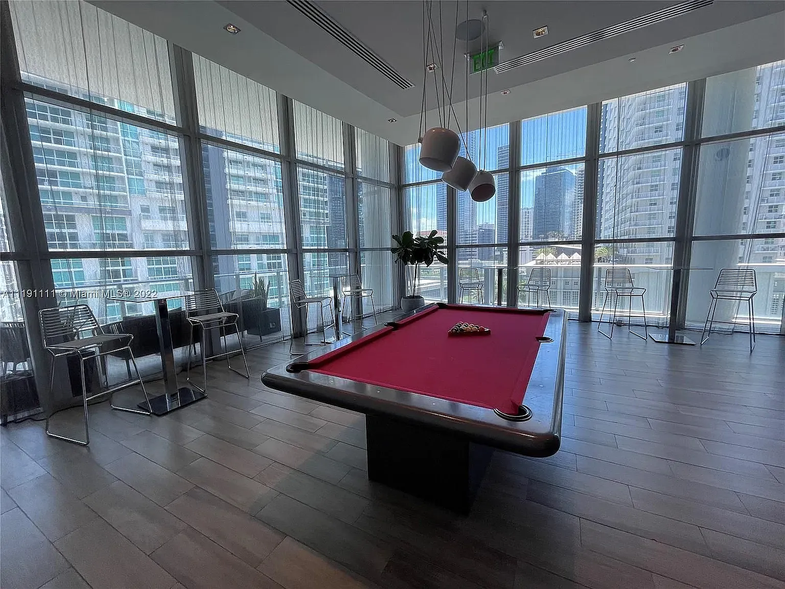 2 bed, 1200 sqft, $3,800 — Photo 1