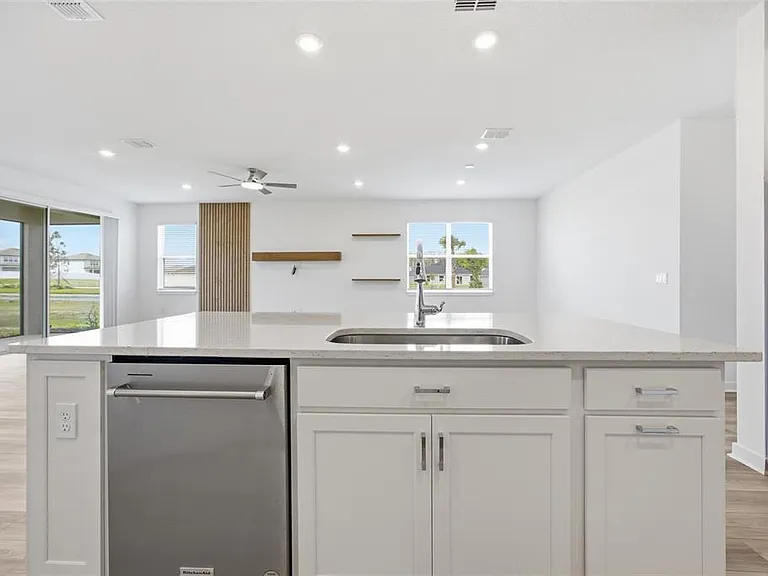 4311 SW 84th St — Photo 11