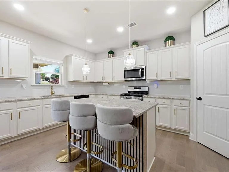 3798 Southfield Ct — Photo 16