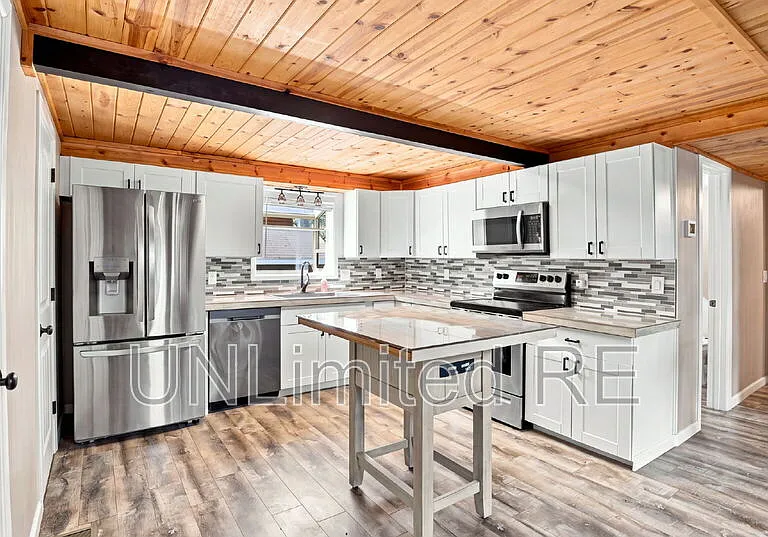 795 E Reindeer Dr — Photo 11