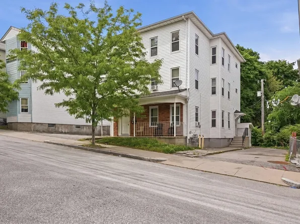 31 Aetna St, Worcester, MA 01604