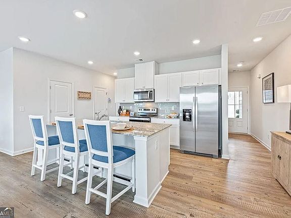 2nd image of 5349 Melbourne Ln