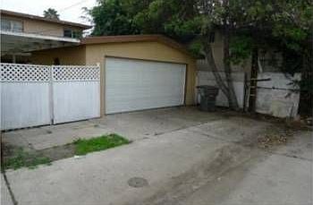 Detached double garage 