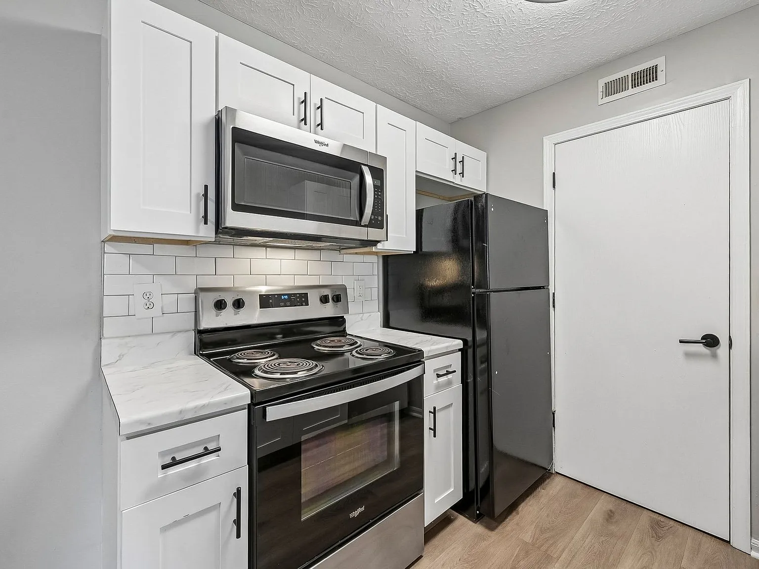 Fountain Place Apartments — Photo 3