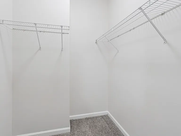 Orchard Hills Apartments — Photo 37