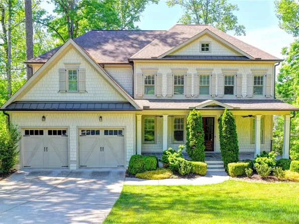 383 Birchfield Dr, Marietta, GA 30068