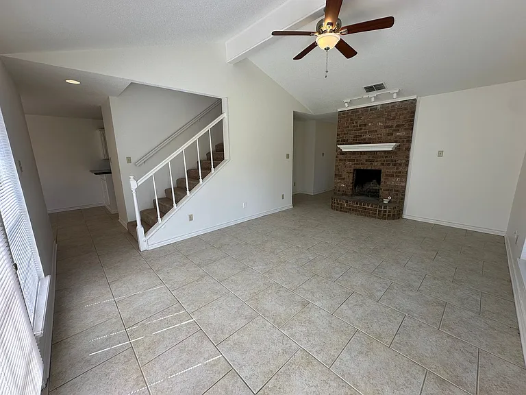 5885 Creek Side Cir — Photo 10