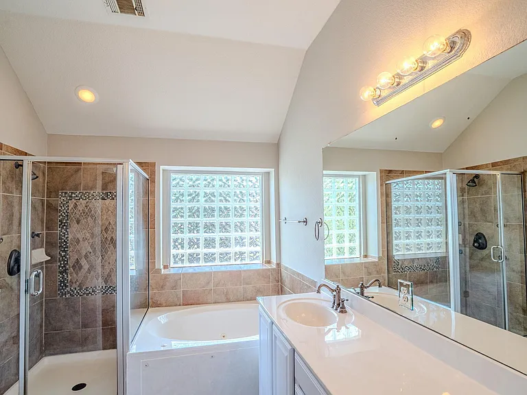 16 Mountain Terrace Cv — Photo 12