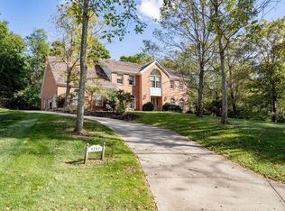 6581 Powner Farm Dr, Cincinnati, OH