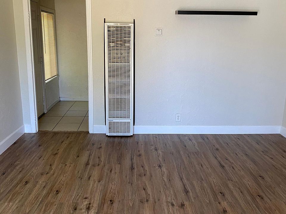 1st image of 625 Welland Way