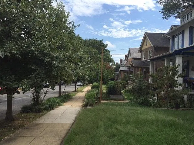 3 bed, 3.5 bath, 1776 sqft, $6,000 — Photo 2