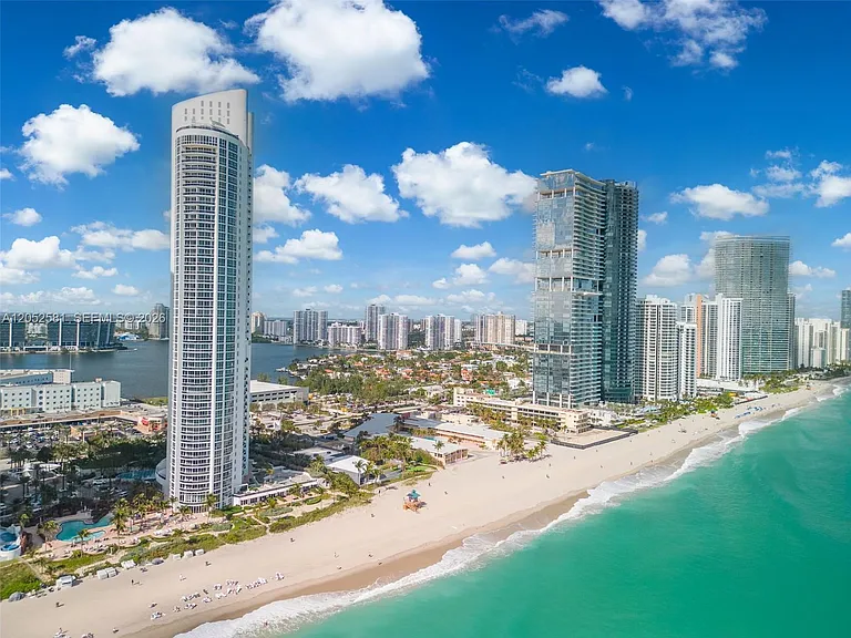 18201 Collins Ave #4606 — Photo 35