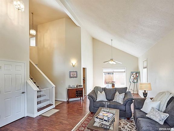 3rd image of 2232 Wilark Dr NW